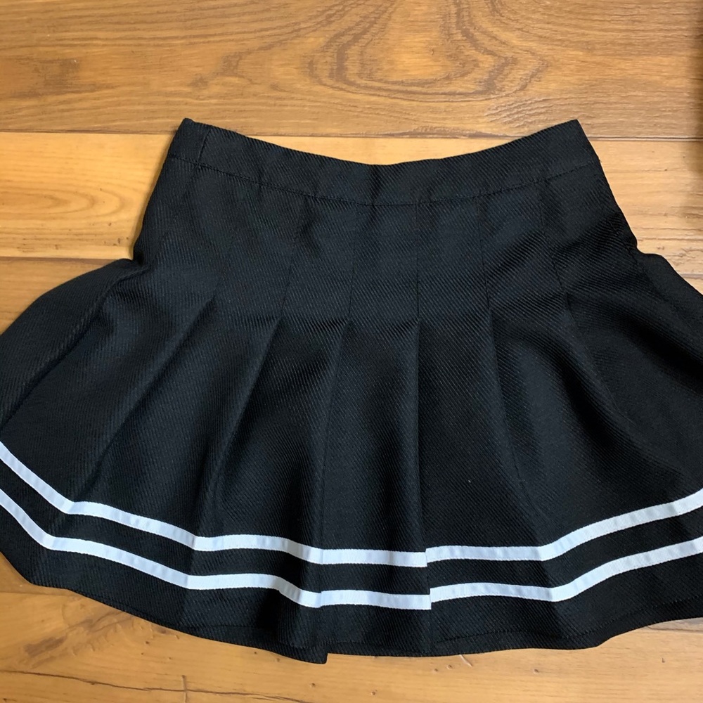 H&M Mini Pleated Skirt